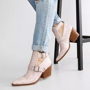 Arider Girl Emme Studded Ankle Boot Size 8